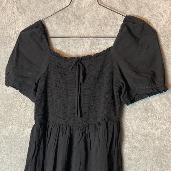 NWT Hot Topic Peasant Dress - Picture 2 of 5